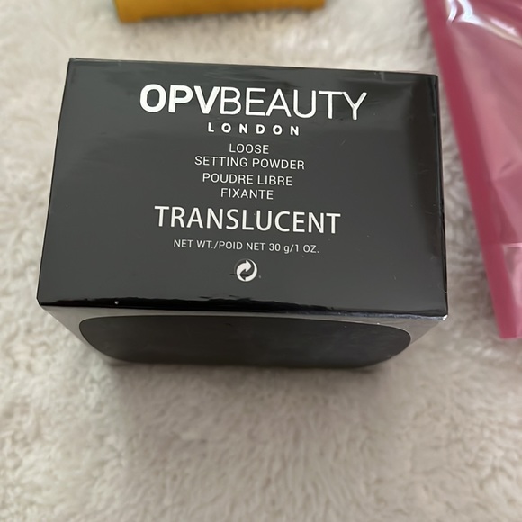 Face Makeup Bundle - Picture 2 of 14